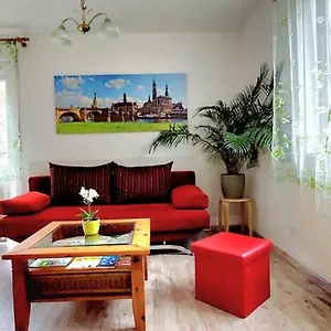 Großer Garten Apartment Dresden